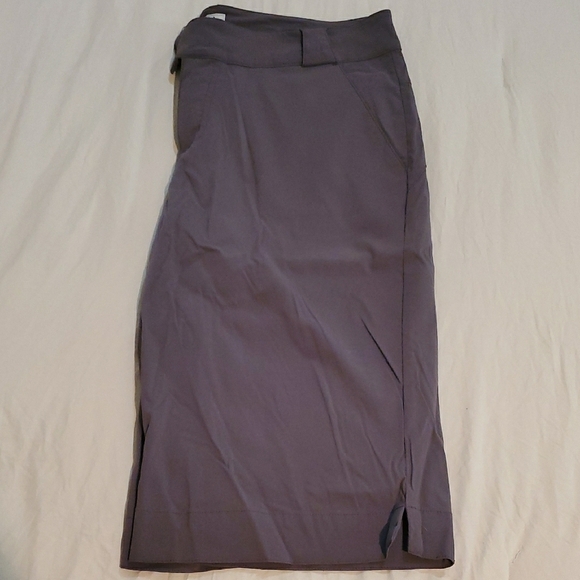 Columbia Titanium Shorts Womens Sz 10 - Picture 1 of 4